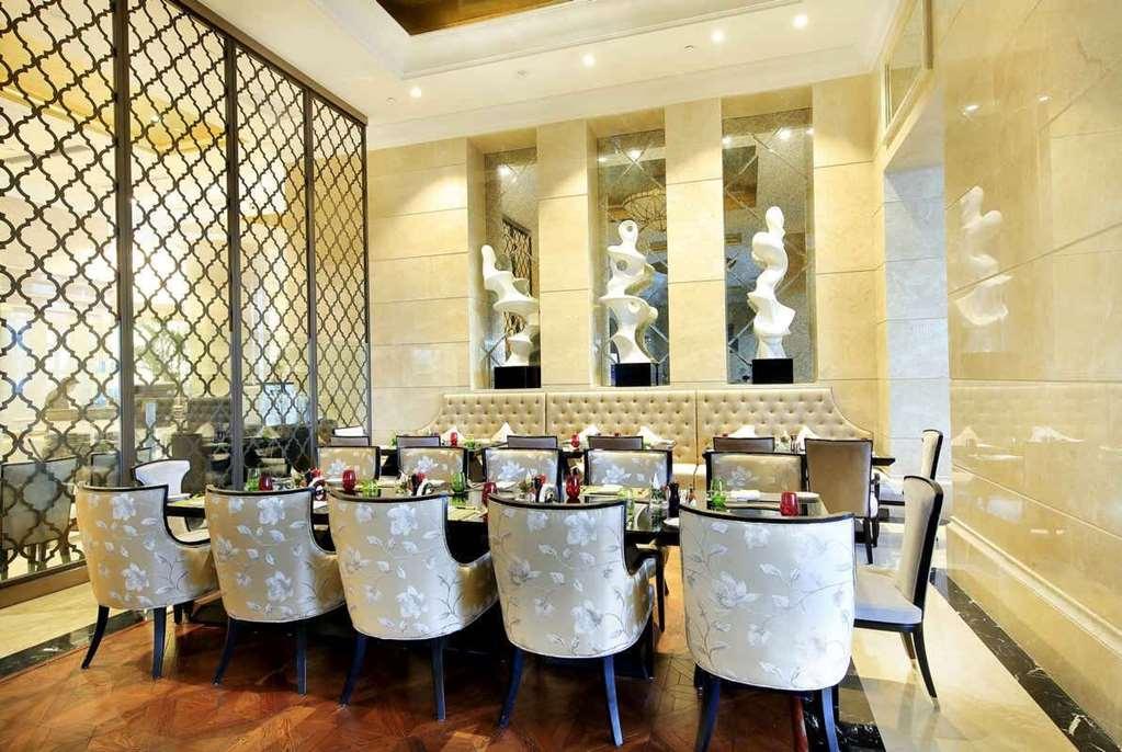 Wyndham Grand Xiamen Haicang Restoran gambar